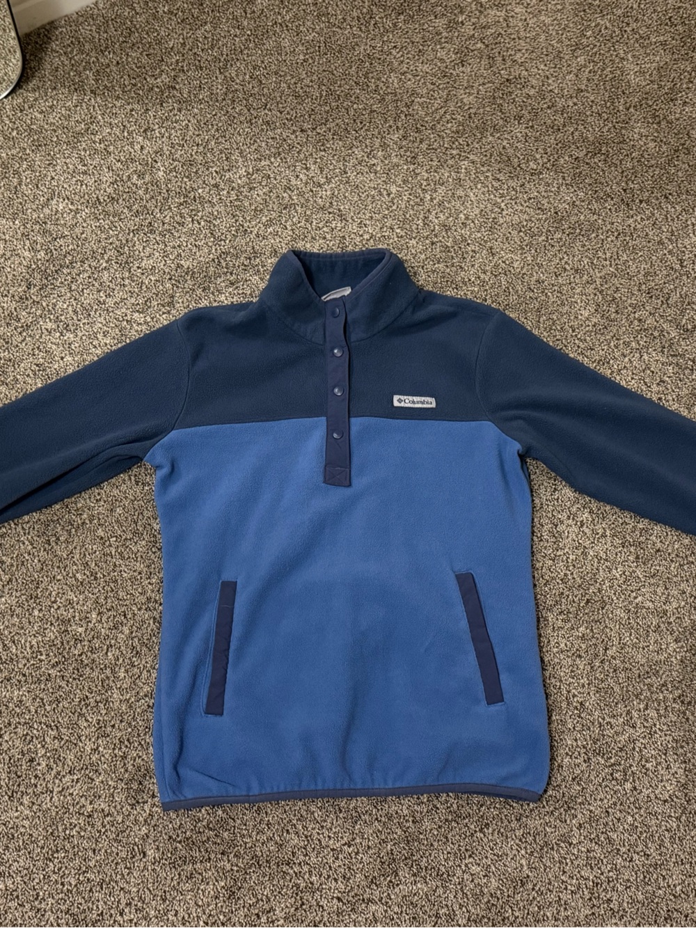 Columbia Two-Tone Navy and Periwinkle Fleece Pullover
